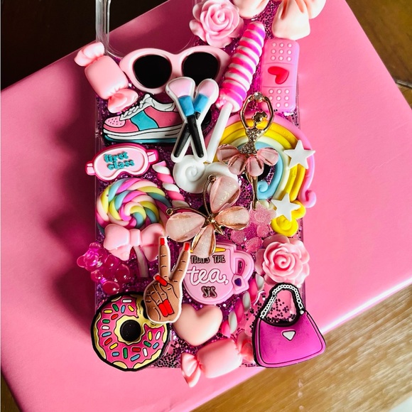 Custom Made Junk Cases! Colorful Candy-Themed Phone Case - Picture 2 of 2